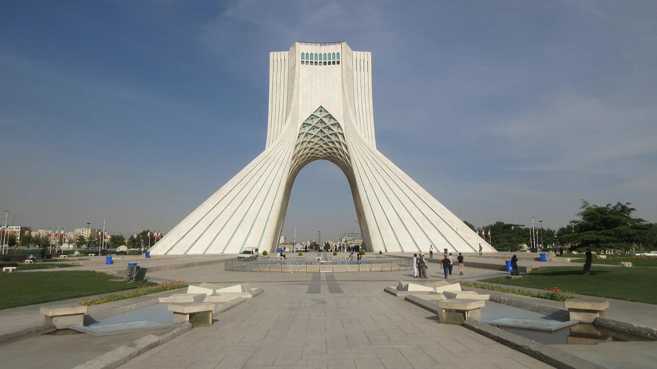 کانال پیش عایق پلی یورتان تهران